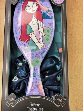 Wet Brush Disney Tim Burton's The Nightmare Before Christmas Detangler